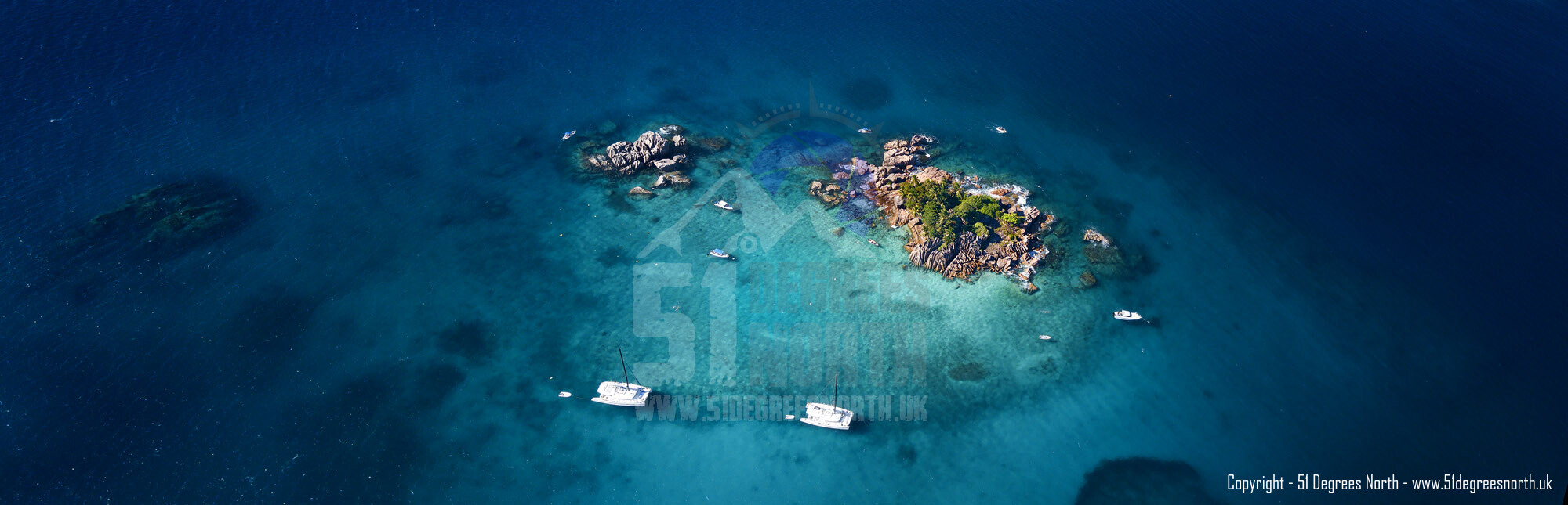 Ille Pierre, Praslin